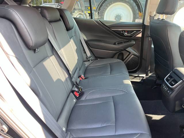 2023 Subaru Outback 2.5i Touring 5dr Lineartronic
