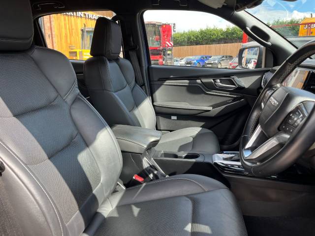 2022 Isuzu D-max 1.9 V-Cross Double Cab 4x4 Auto