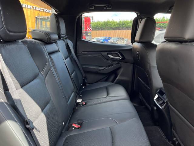 2022 Isuzu D-max 1.9 V-Cross Double Cab 4x4 Auto
