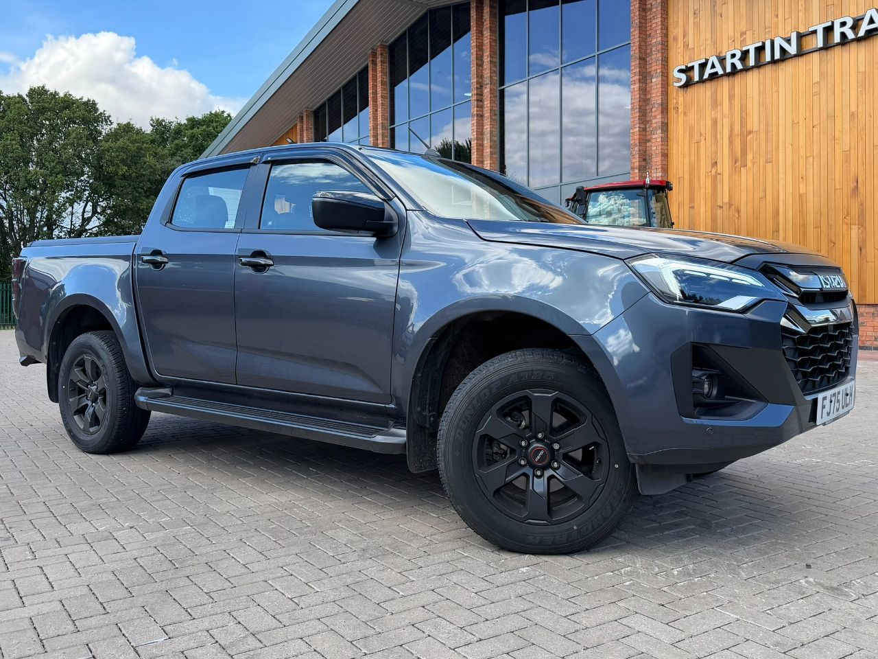 2025 Isuzu D-max