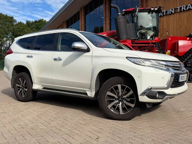 Mitsubishi Shogun Sport 2.4 DI-DC 4 5dr Auto 4WD Estate Diesel White